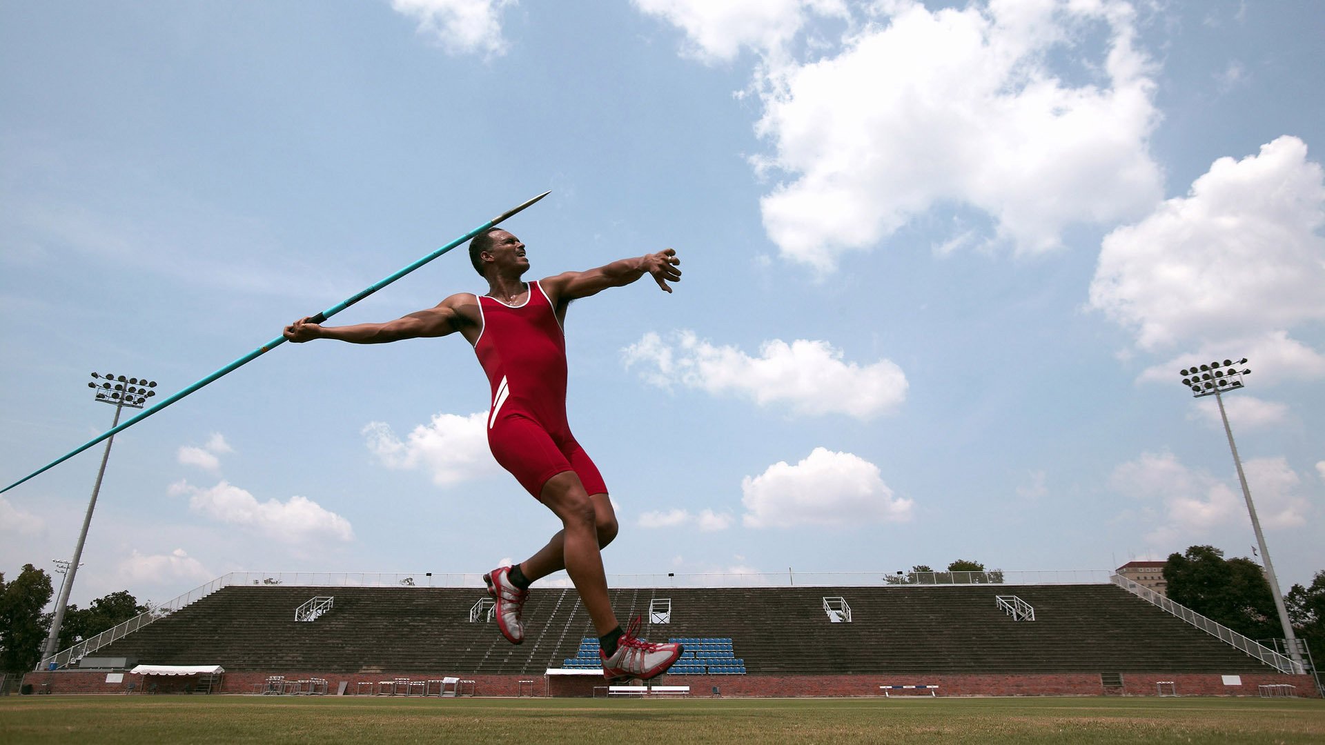 玩家反应灵敏，比赛现场气氛燃烧，各游戏玩家反应